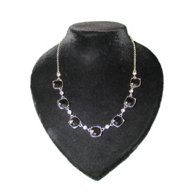 Clean and delicate sq. crystal Necklace