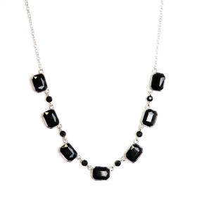 Clean and delicate sq. crystal Necklace