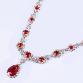 Crystal Teardrop Pieced Necklace