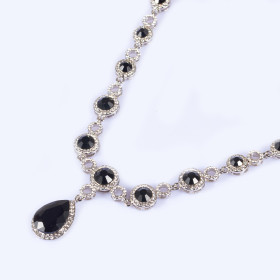 Crystal Teardrop Pieced Necklace