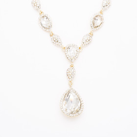 Classy Teardrop Clear Necklace